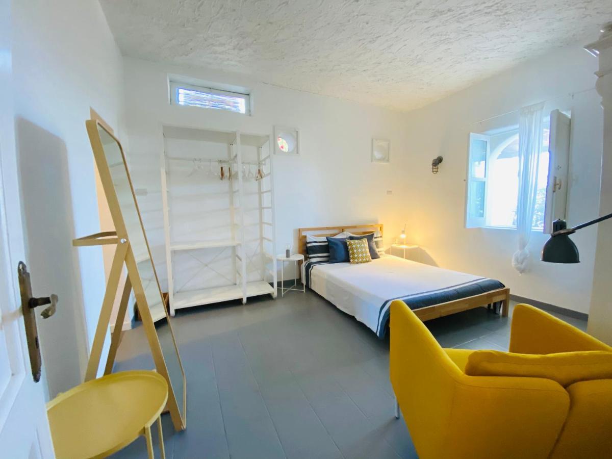 Via Marina Apartment Стромболи Екстериор снимка